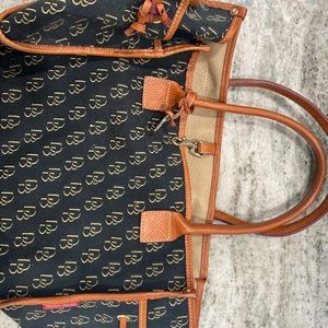 Dooney and Bourke purse
